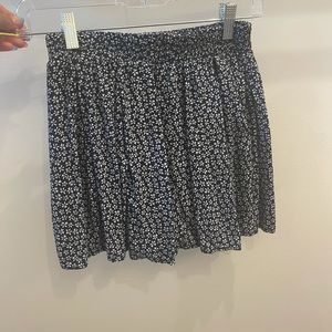 Skirt with flowers